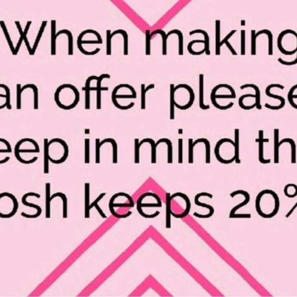 Linen crochet design top - Picture 9 of 9